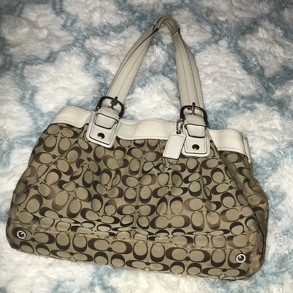 Tan Coach Shoulder Bag - Picture 1 of 6
